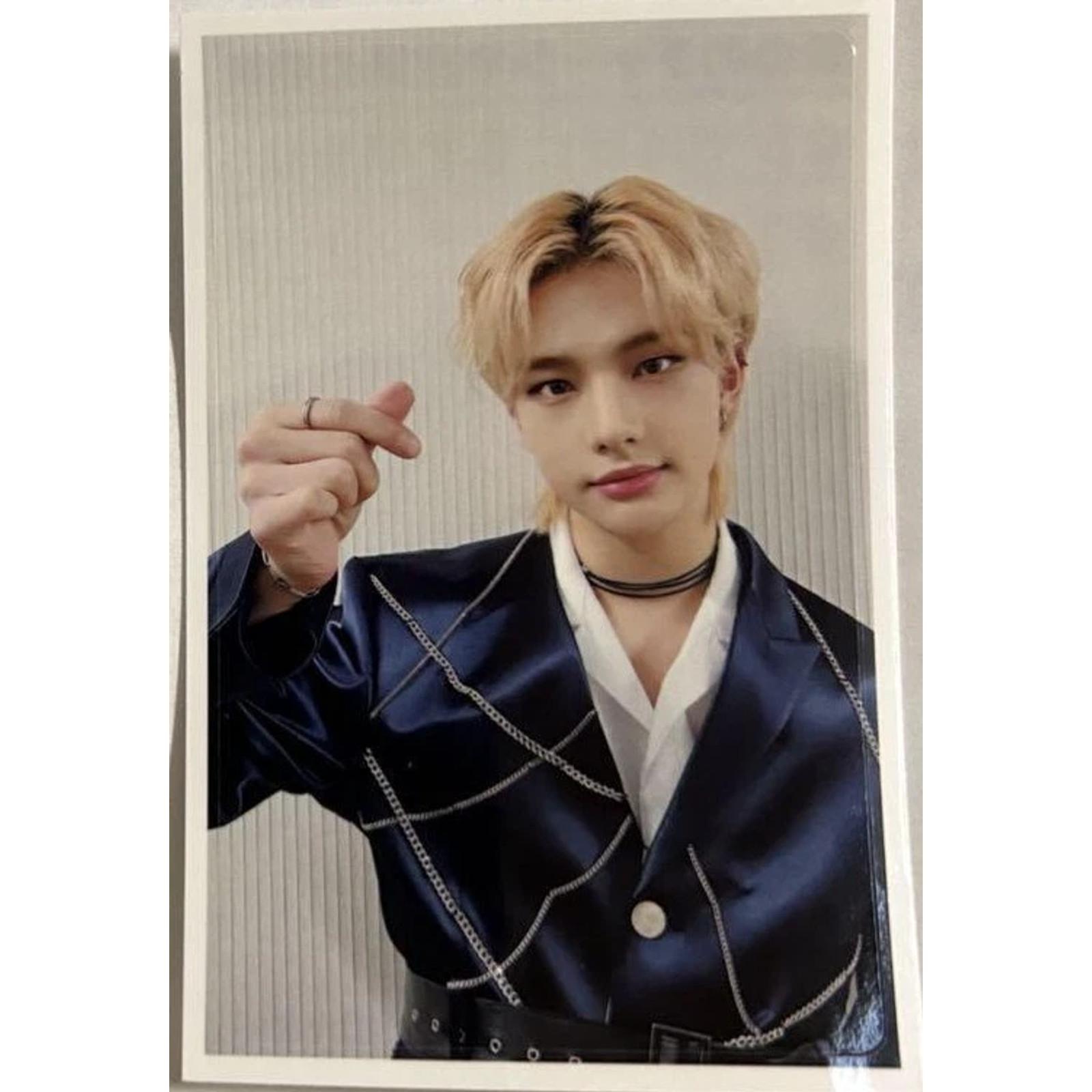 

STRAY KIDS MANIAC ENCORE в ЯПОНІЇ Blu-ray TOWER RECORDS HMV SONY MUSIC ФОТОКАРТКА HYUNJIN / SONY MUSIC STICKER