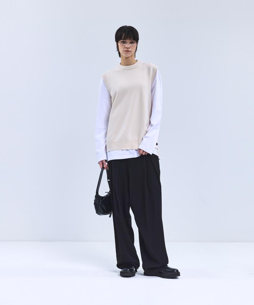 Irony Porno White Line 86-Iroj364 Side Button Slit Knit Vest Beige