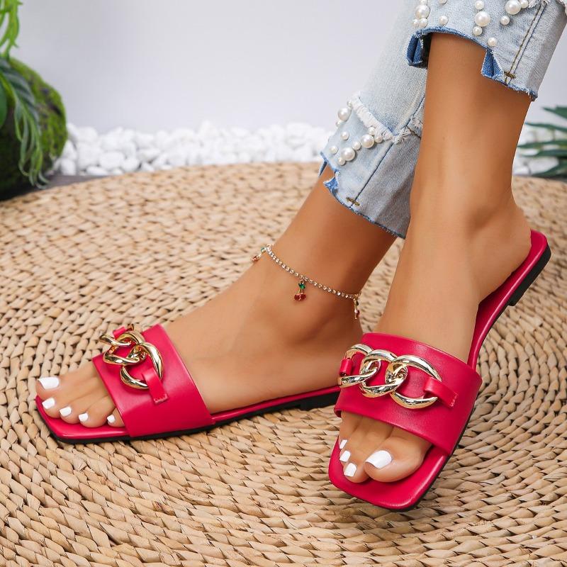 2025 NEW Fashionable Summer Flat Sandals for Women Versatile Comfortable Slippers for Outdoor Wear