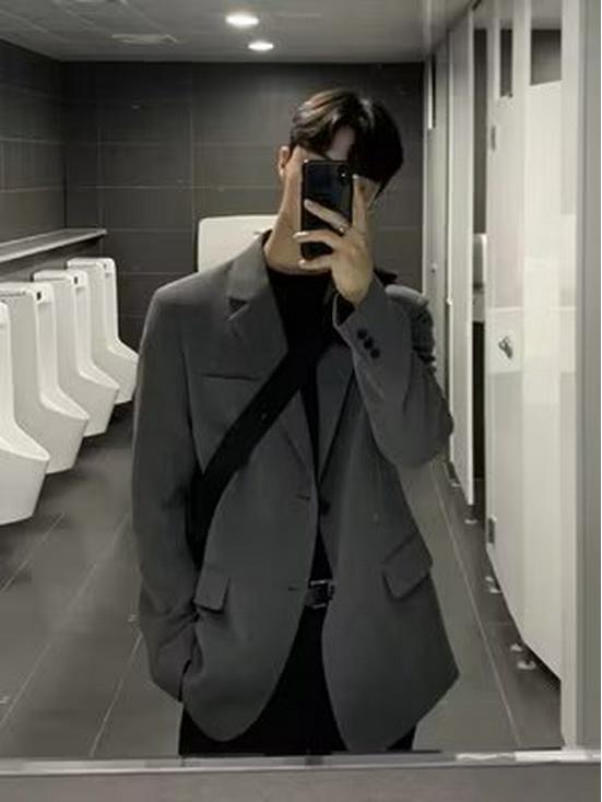 Men's High-End Black Casual Blazer - Korean Style with Shoulder Pads