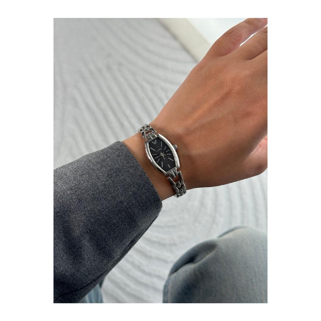 Verda Special Design Thin Strap Vintage Women's Wristwatch Silver Color (black Dial)