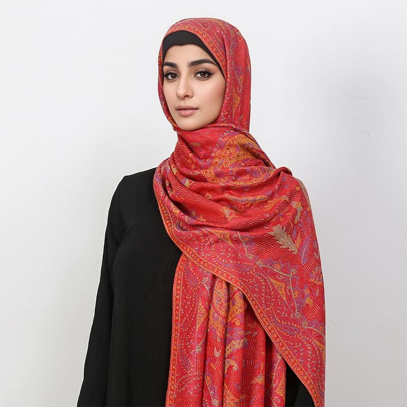 Muslim Women Hijab Scarf Jacquard Shawl Tassels Thick Windproof Ethnic Style Arabia Female Wrap Designer Luxury Headband