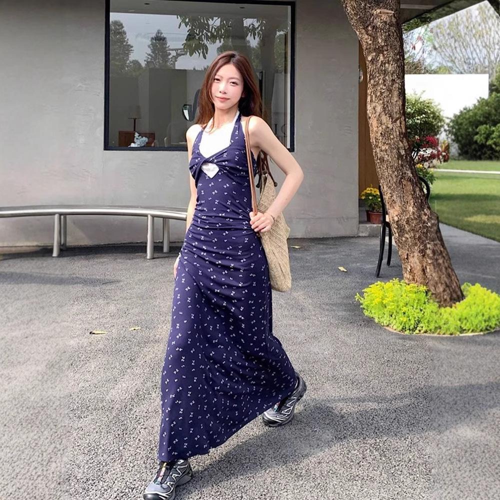 French Lace Neck V-neck Floral Dress Women's Summer New Waist Design Holiday Long Skirt