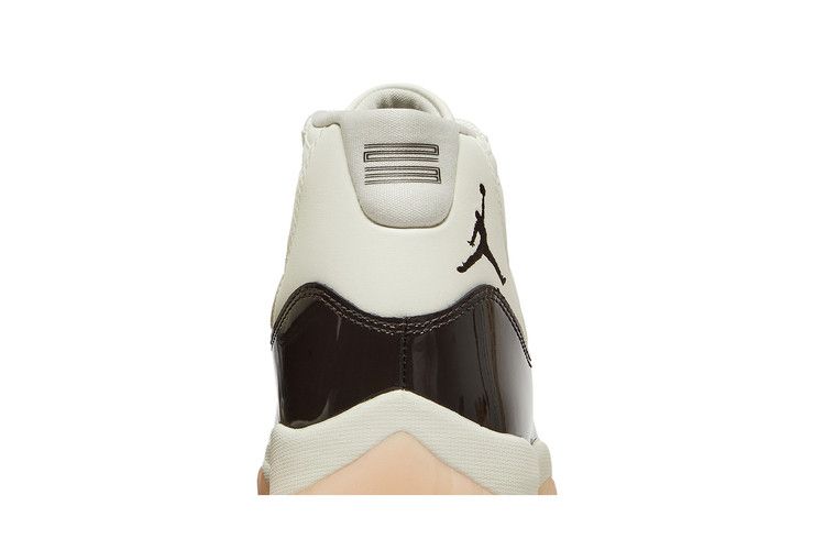 Sneakers da Donna Jordan 11 Retro Neapolitan (Da donna) Vela/Marrone Velluto-Atmosfera