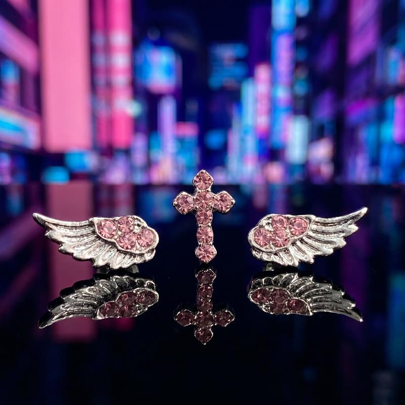 Set di 3/4 Paia di Orecchini Vintage Punk Rosa Zircone Ala Croce Stella Piercing all'Orecchio Gioielli Accessori Piercing alla Cartilagine dell'Orecchio