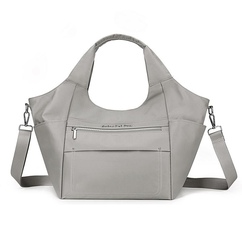 Large capacity tote bag women's fashion commuter shoulder bag casual versatile anti-splashing messenger bag