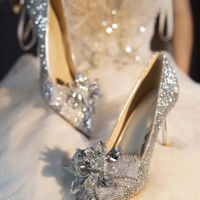Fashion French Crystal Silver High Heels Womens 2024 New Bow Solid Shining Womens Shoes WOMEN Pointed Toe Casual Pumps