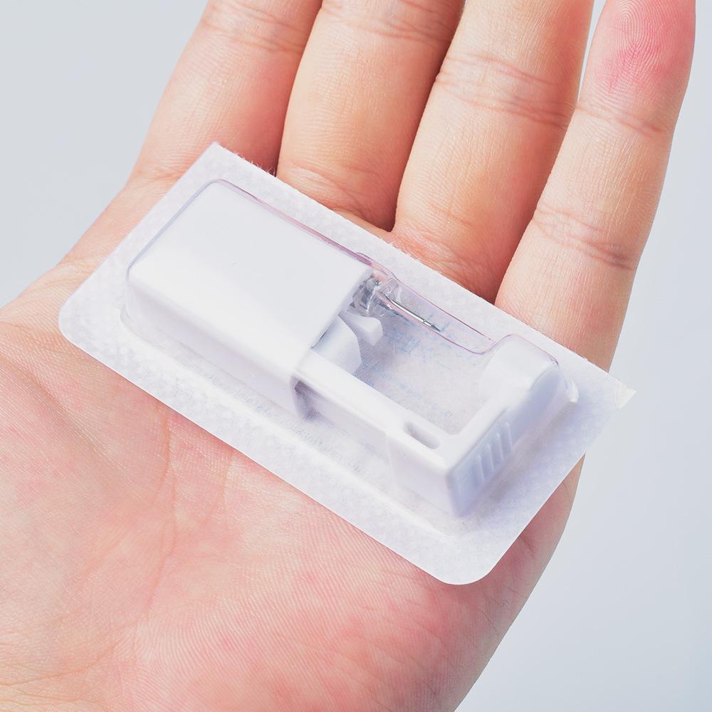 Sicheres Schmerzfreies Einweg-Manuelles Ohrlochstechwerkzeug Sofortige Ohrringe Hygienischer Tragbarer Ohrlochstecher für den Heimgebrauch