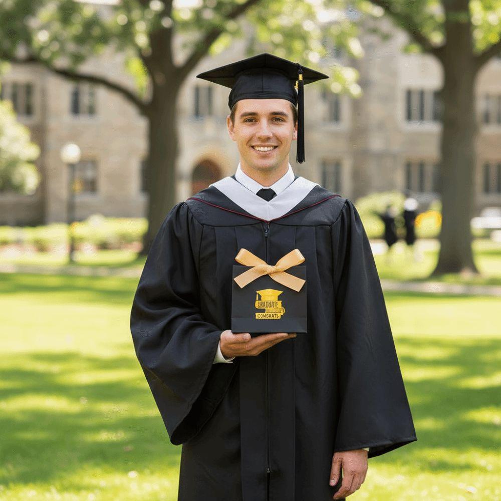 10Pcs Gilded Pattern Graduation Candy Box Black Graduation Gift Box  Party Supplies