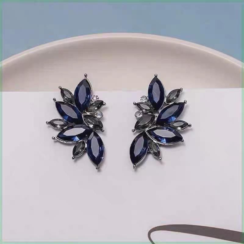 European American Fashion Rhinestone Wing Earrings - Trendy and Exaggerated Crystal Accessories for Women