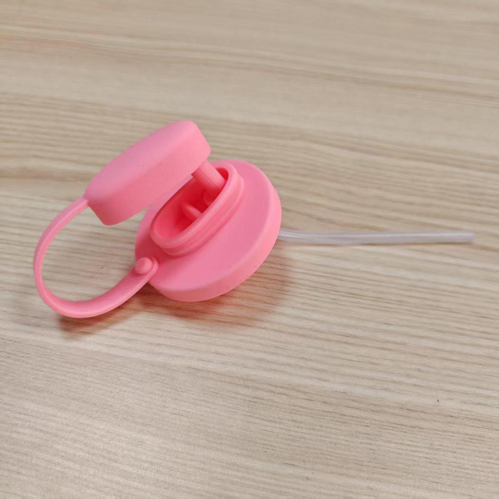 Portable Silicone Soda Can Lid: Dustproof, Leakproof Pull-Tab Cap with Straw for Outdoor Use