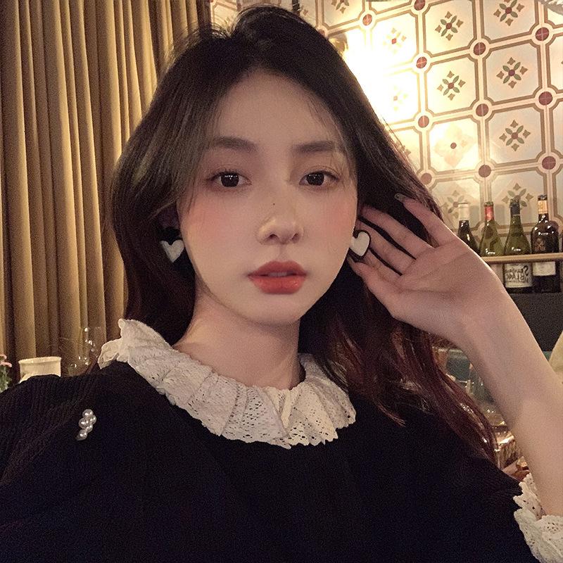 Würziges Mädchen Ohrklemme & Ohrstecker Set: Nischen-Kalter Stil für Frauen, Herbst/Winter 2023