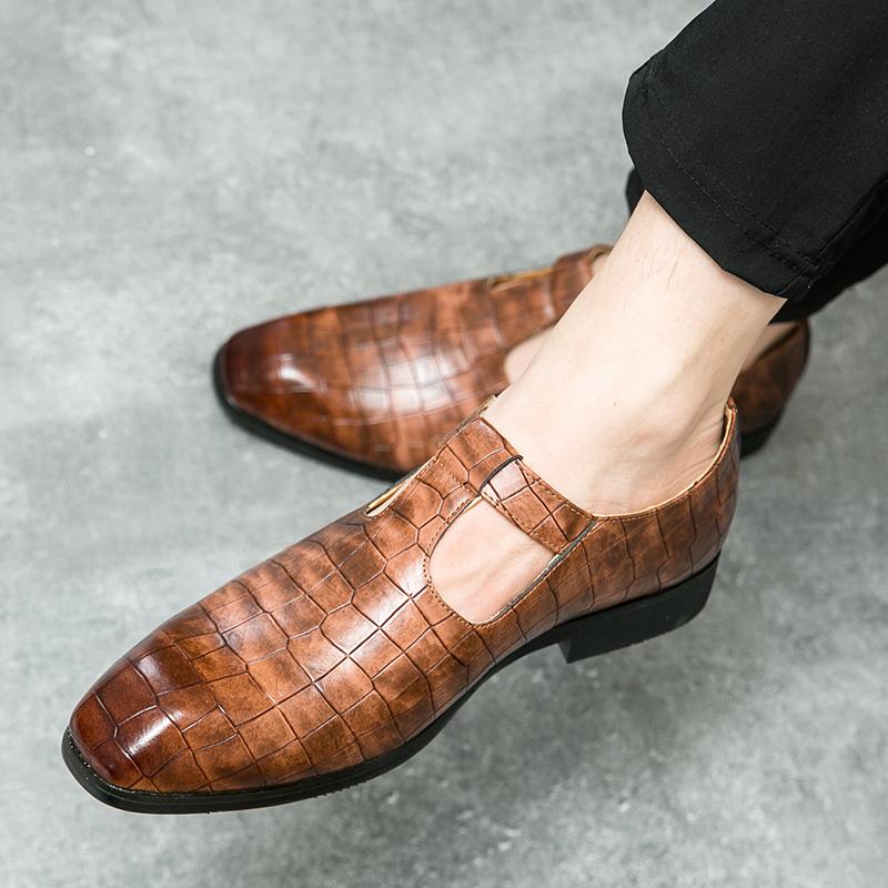 Sandals Summer Men Hollow Non-slipt Cool Breathable All-match Classic Wearable Fashion Business Casual Leather Sandals Big Size