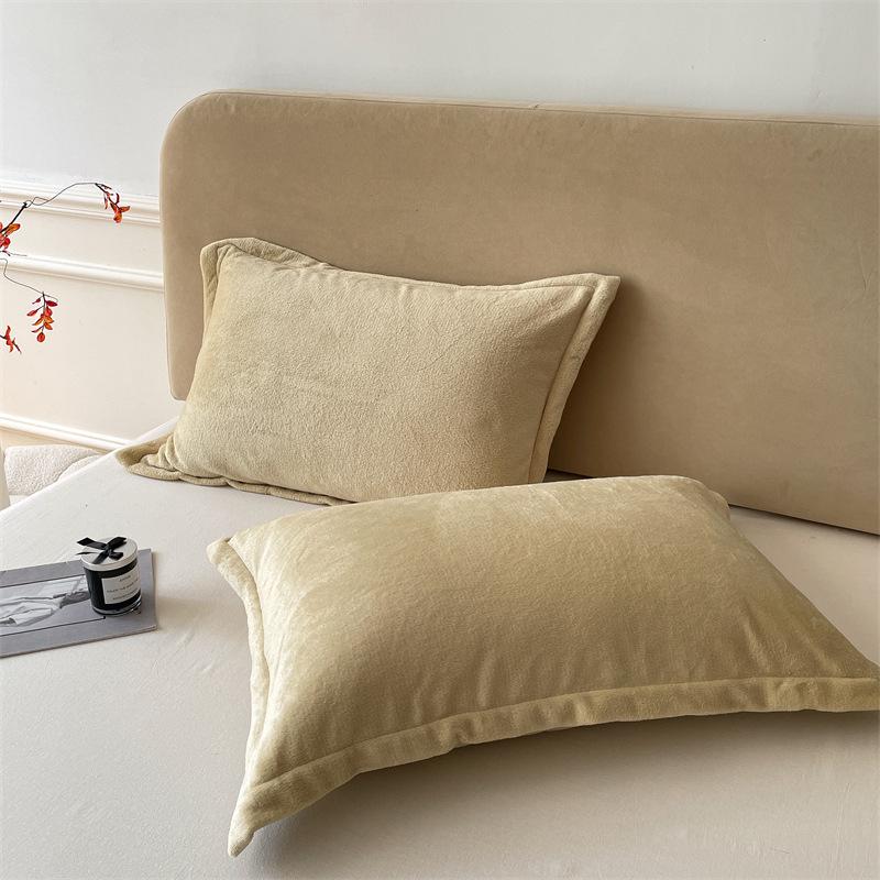 

Наволочки из плотного зимнего кораллового молочного бархата, 48x74, пара 48x74 cm Pair