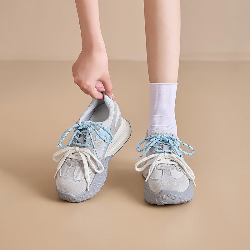 

Inner height-increasing women s shoes autumn new small casual platform women versatile 34 светло-синий