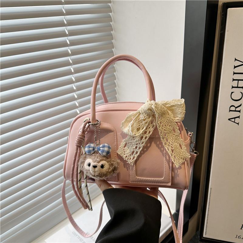 Large-capacity commuting leisure solid color pillow bag portable shoulder bag fashionable high-value beautiful messenger bag women
