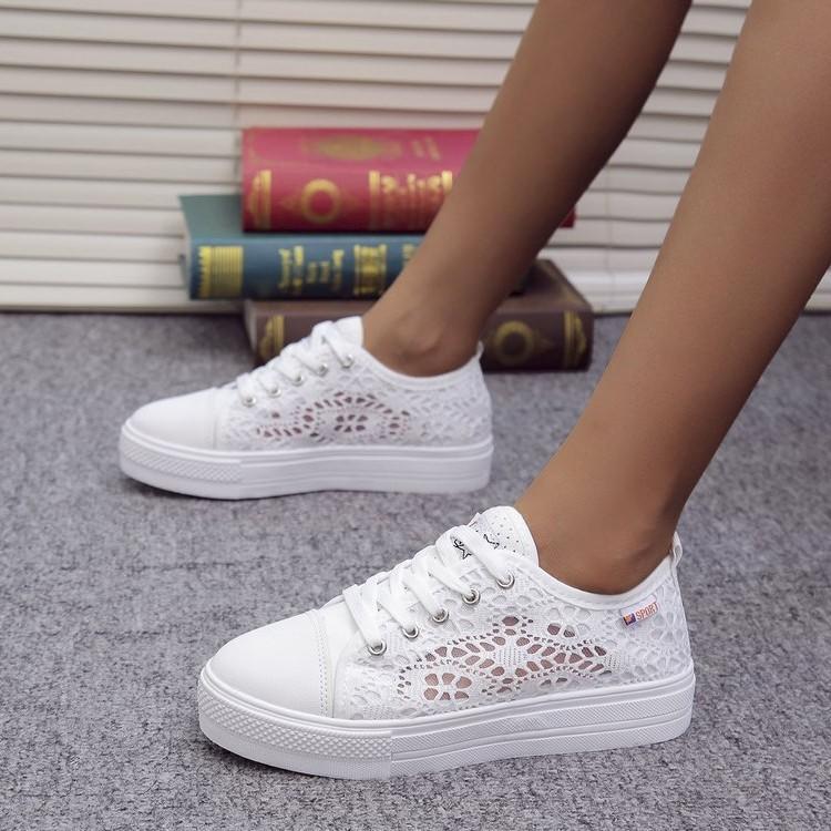 Women's Wide Width Casual Slip-On Flats - Breathable Mesh Platform Shoes with Hollow Out Design, Chunky Sole Comfort Walking Shoes for Women