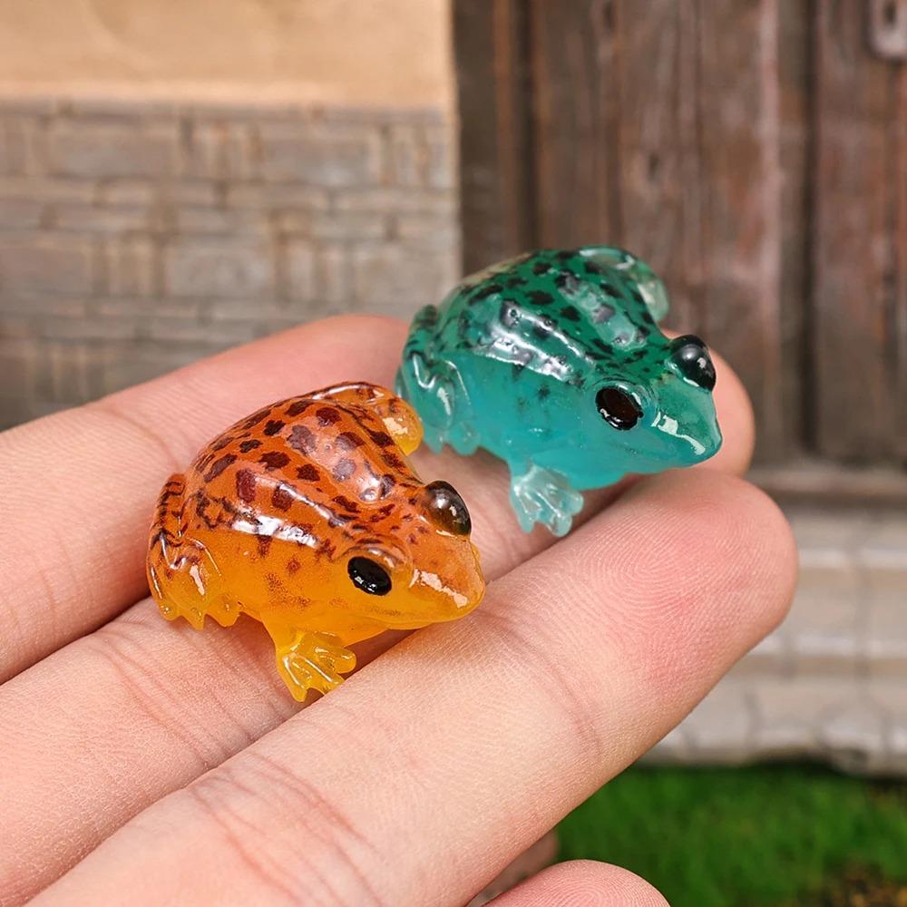 10pcs Cute Luminous Frogs Figurines Miniatures Cartoon Small Toad Model  Home Room Desk Decor