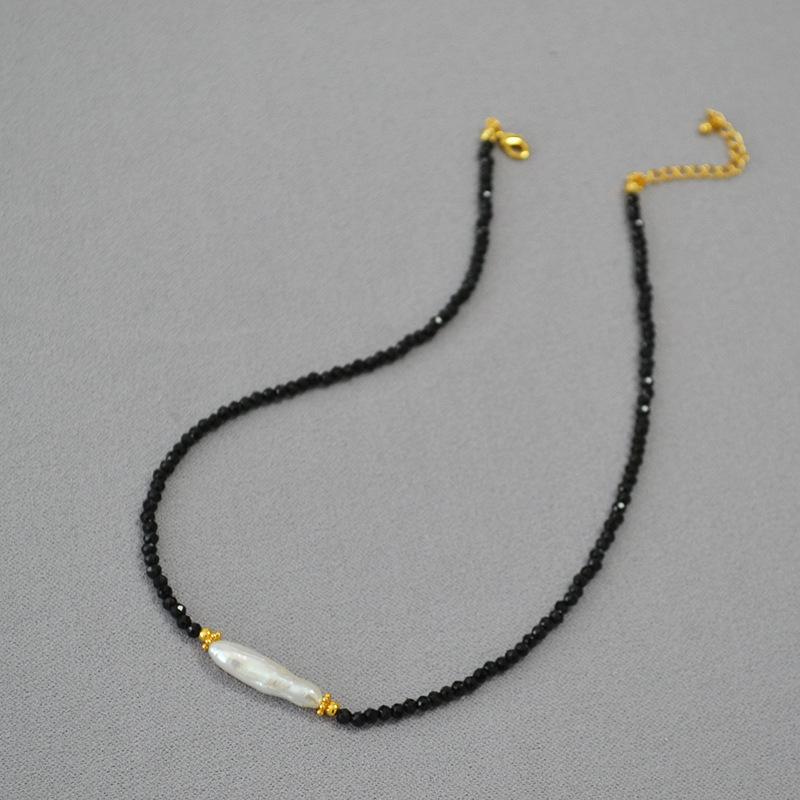 Japonia i Korea prosta czarna spinel nieregularna perła barokowa mały srebrny pasek elegancka modna temperament naszyjnik łańcuszek na obojczyk kobiety