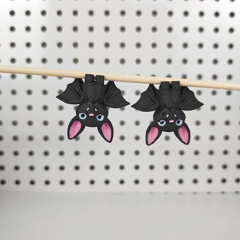 

1/3/5Pcs Car Ornament Upside-Down Bat Statue Suitable For Home Desktop Decoration And Office Desk Display