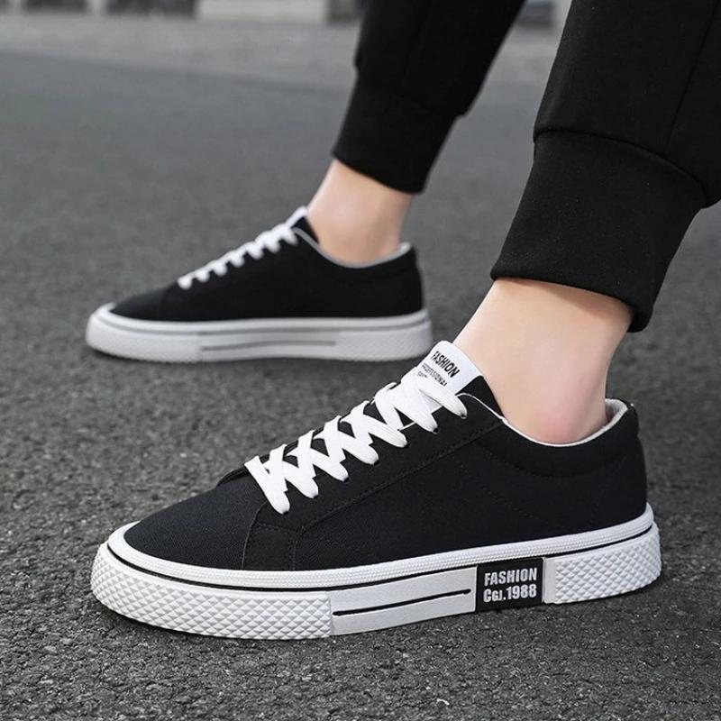 Men's Vulcanized Shoes Classic Low-top Canvas Shoes Breathable Canvas Casual Shoe Fashion Skateboard Shoes Lace Up Men Sneakers
