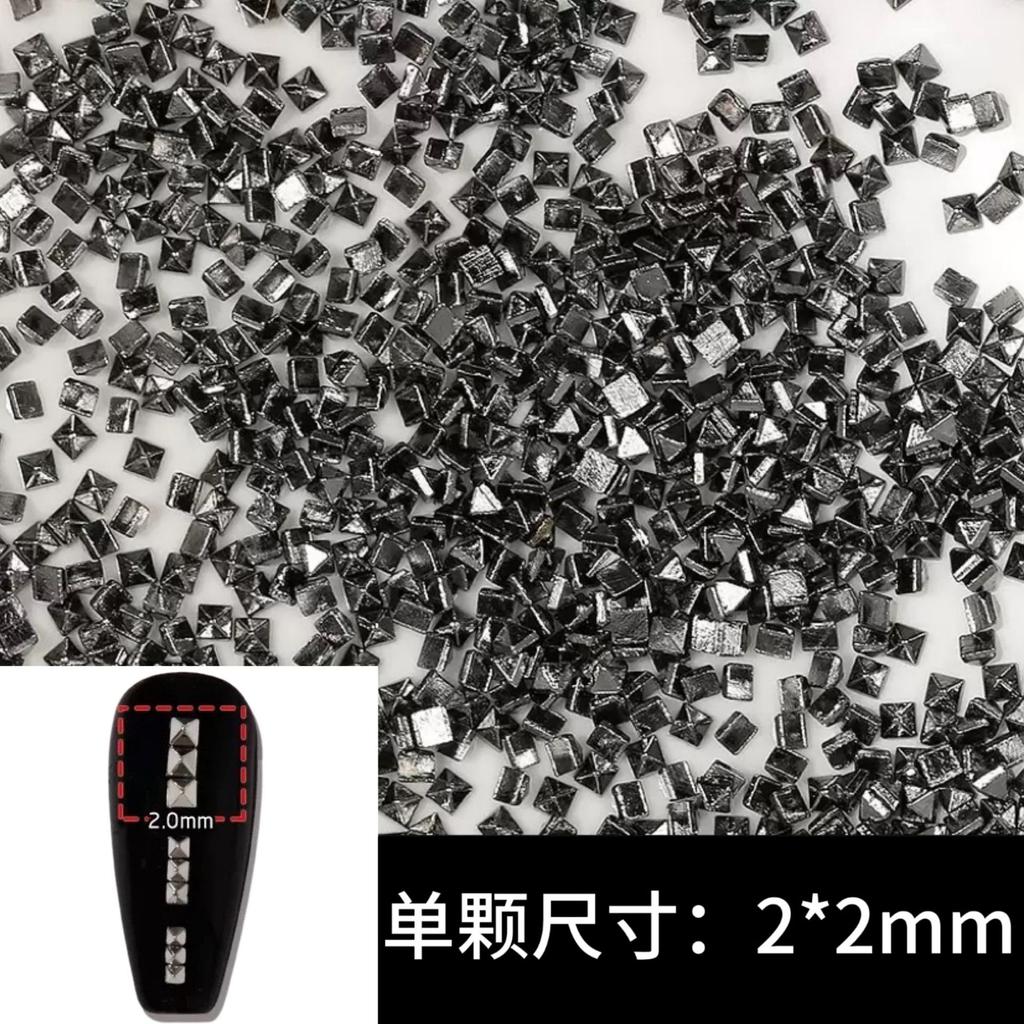 Punk Style Alloy Rivet Nail Art Decorations 3D Pointed Cone Large Medium Small Nail Decorations DIY Accessories