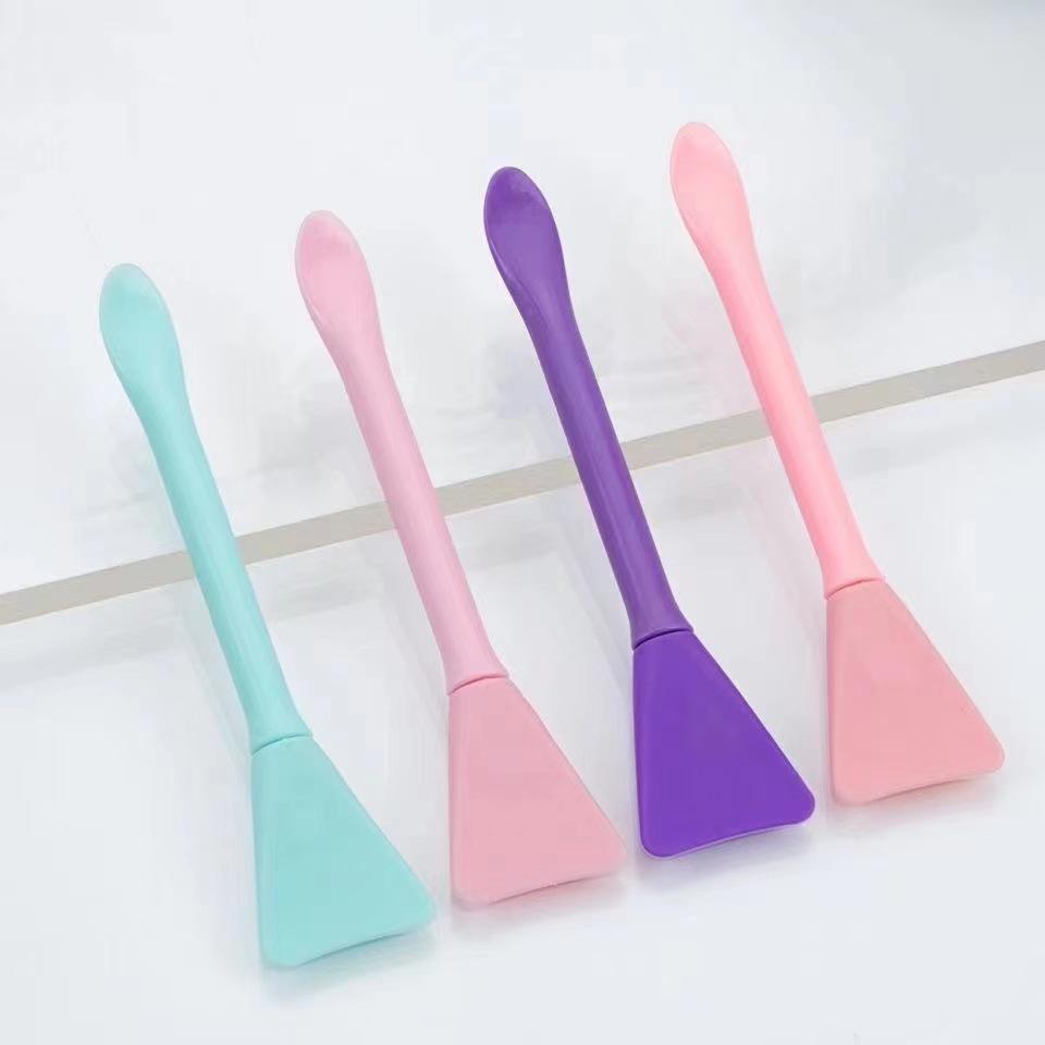 Versatile Double-Headed Silicone Mask Brush with Spoon for Easy Mud Mask Application