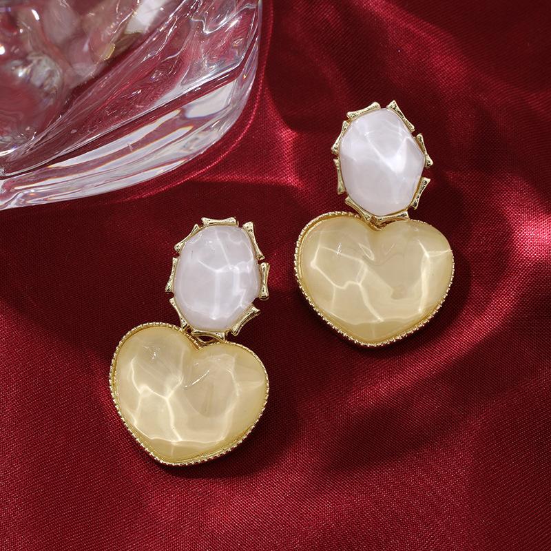 Autumn and Winter Blue Color-Block Water Ripple Heart Vintage Geometric Peach Heart Unique Light Luxury Design Earrings
