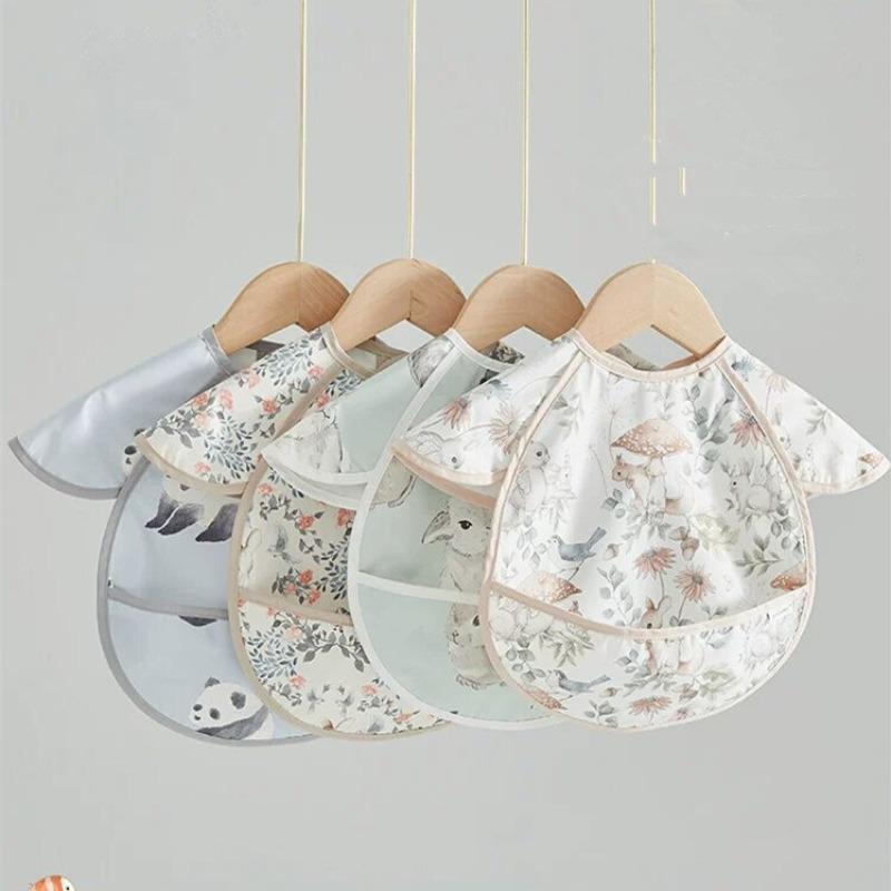 1 Piece Newborn Feeding Bibs Retro European Cute Animal Infant Baby Short Sleeve Burp Cloths Waterproof Washing Baby Bibs