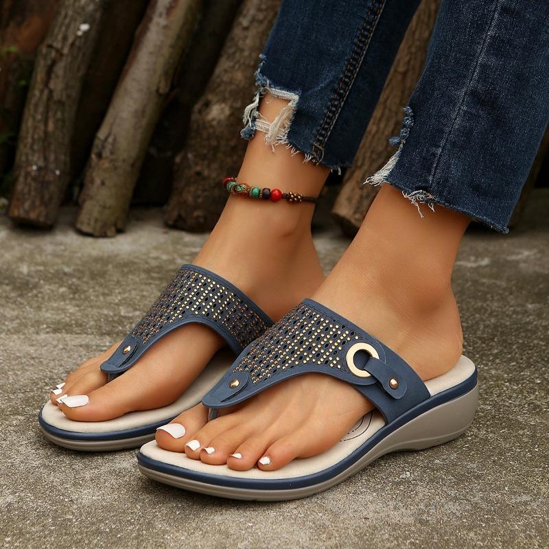 New Rhinestone Toe Hollow Thick-soled Slippers Women's Large Size Slope Heel Buckle Beach Sandals