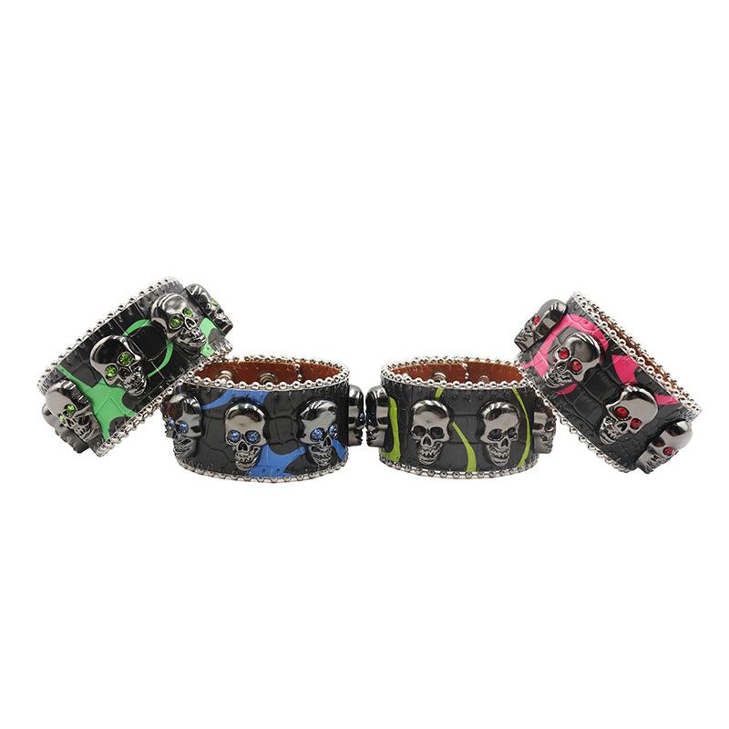 Trendiges Punk Totenkopf Schnallen Strass Armband, Personalisiertes PU Leder Armband
