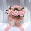 Europäisches Retro-Hochzeitsstrauß: Elegantes florales Design für Hochzeiten und Anträge