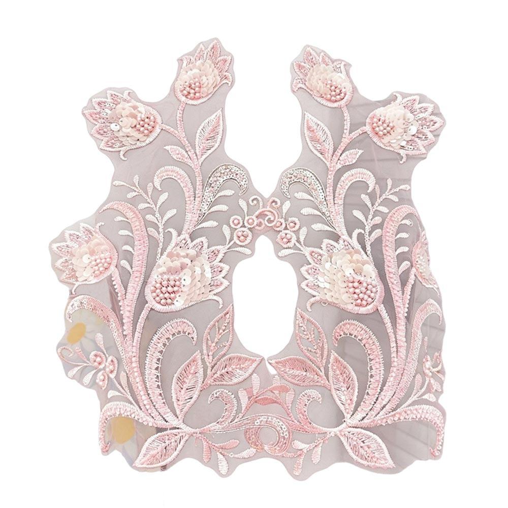 

Multi Colored Bead Lace Nail Bead Applique Floral Embroidery Floral Design Three-Dimensional Handmade Lace Evening Dress