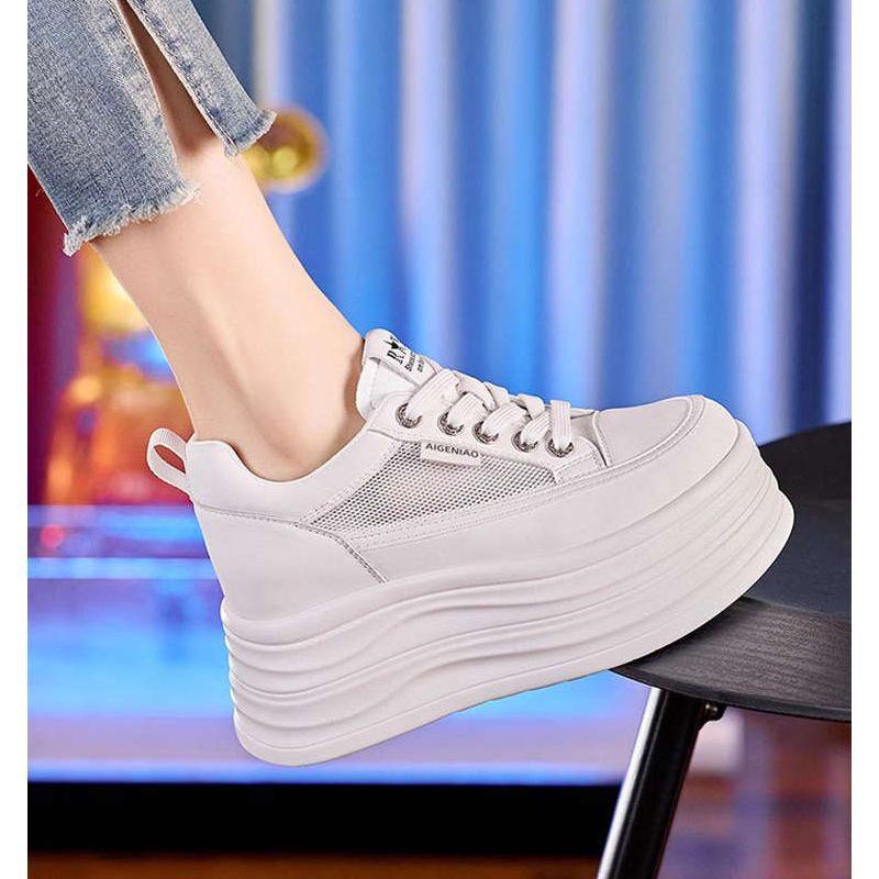 Lightweight women's summer new mesh breathable white board shoes, short Le thick sole inner height-increasing women's shoes