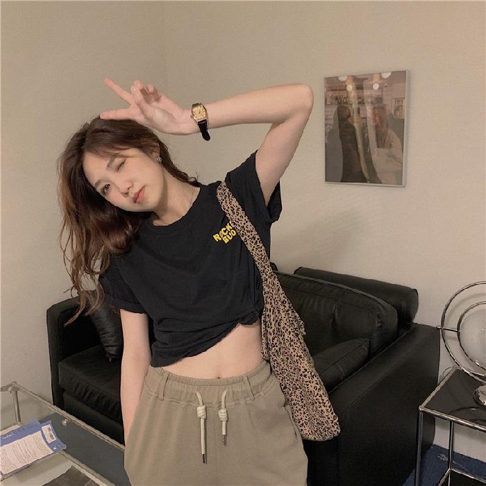 Letter Printed Short-sleeved T-shirt for Women In Summer New Korean Style Design Loose and Slim Student Top