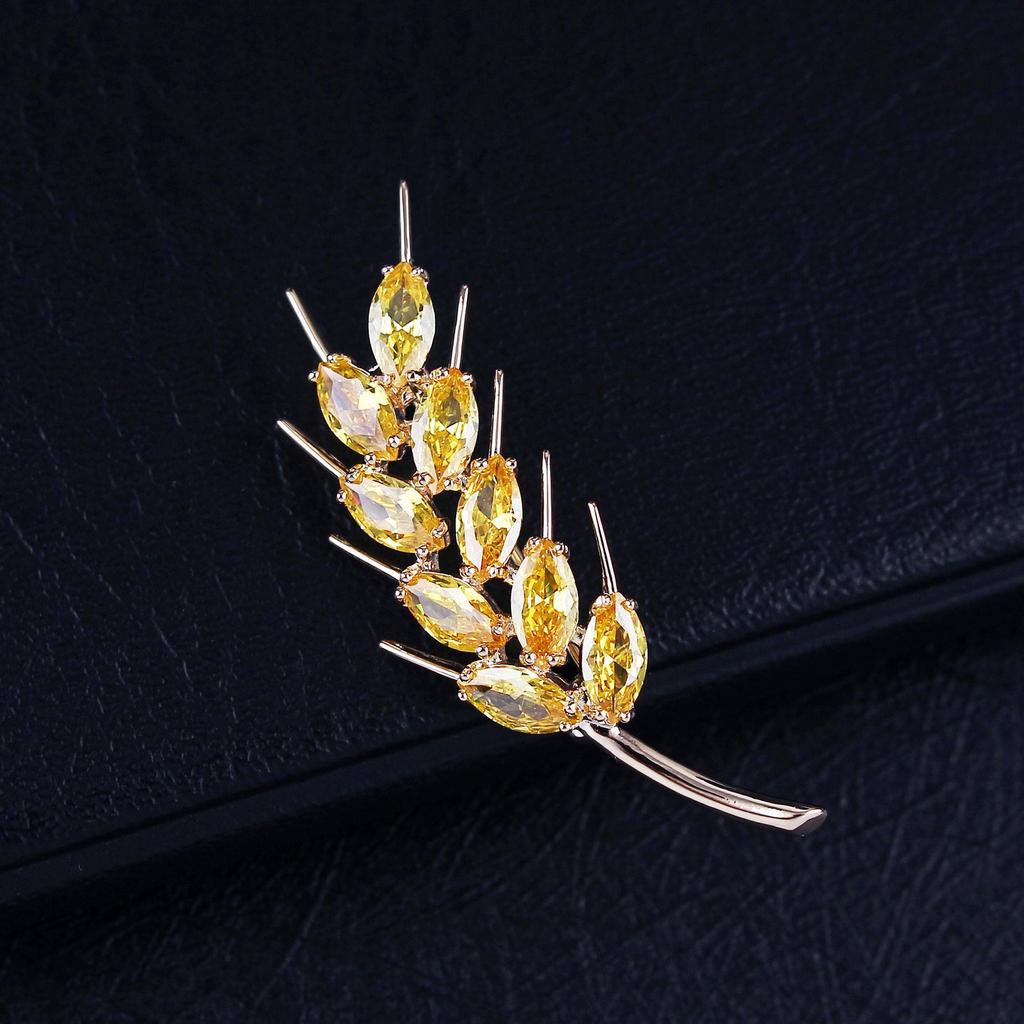 Elegant Gold-Plated Zirconia Wheat Ear Brooch - Unisex High-End Suit Accessory