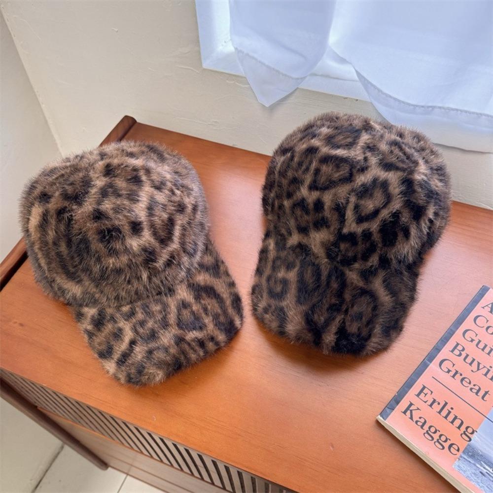 Casual Plush Hat Adjustable Duckbill Cap Street Fashion Baseball Cap Autumn Winter