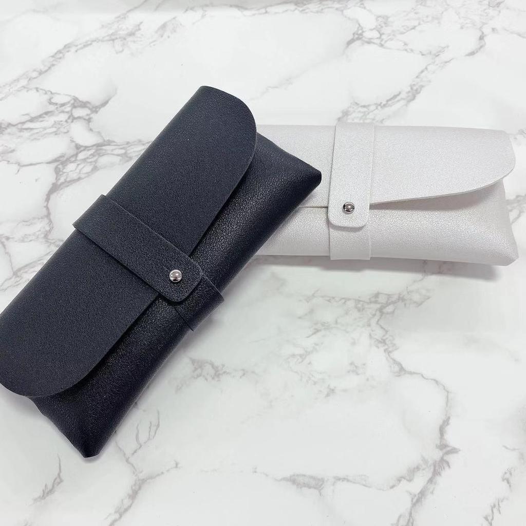 Student Style Photochromic Myopia Glasses with Anti-Blue Light and Large Frame