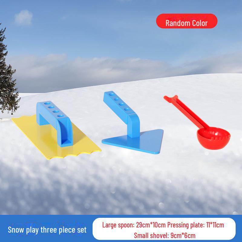 Outdoor Little Yellow Duck Snowball Clip - the Ultimate Tool for Making Perfect Snowballs Effortlessly! Ideal for Snowball Fights and Winter Fun.