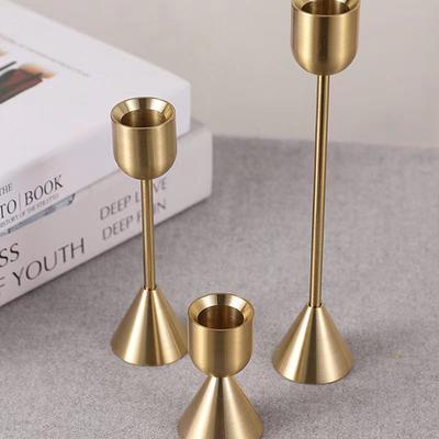 Retro Metal Candle Holders Gold Color Candlestick European Candle Stand Wedding Party Bar Christmas Dinner Table Home Decoration