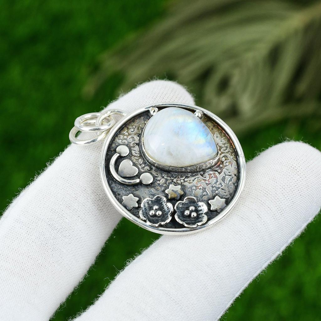 Natural Rainbow Moonstone Gemstone Pendant 925 Sterling Silver Jewelry For Girls