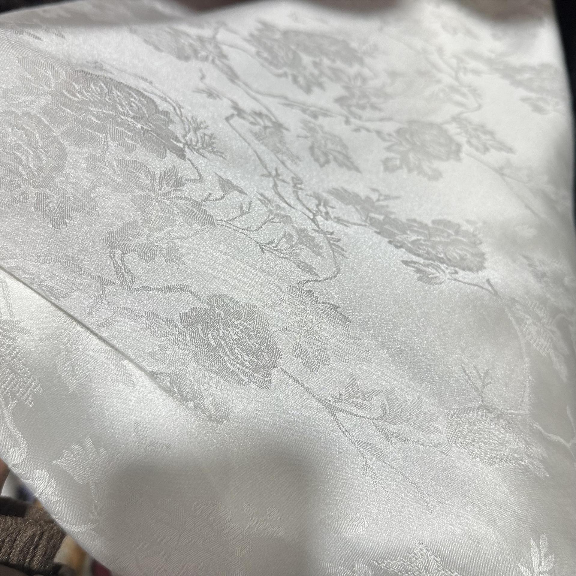 

Дуньхуанский шелк жаккардовый двухцветный имитация ципао ханьфу ткань