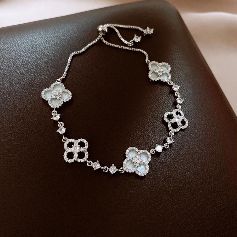 Zircon rhombus hollow flower adjustable bracelet cold wind simple temperament bracelet light luxury versatile jewelry