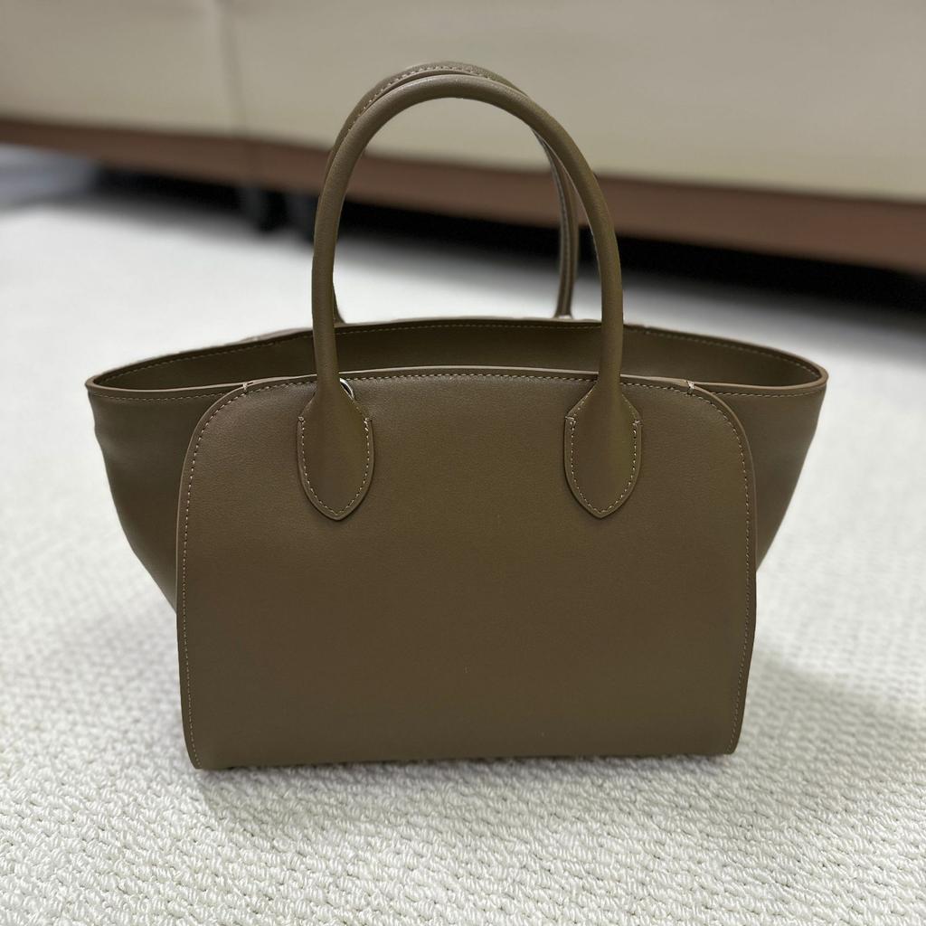 Cross-border explosive tote bag, high-end cowhide handbag, large-capacity messenger, simple commuter women's bag, minimalist style