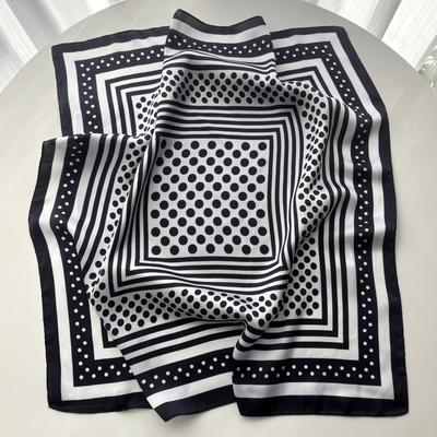 Accessoires – Schals & Tücher
