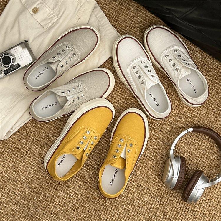 Muffin Canvas Shoes Women's Summer 2025 New Fashion Versatile Thick Sole Height Increase One Pedal Casual Board Shoes