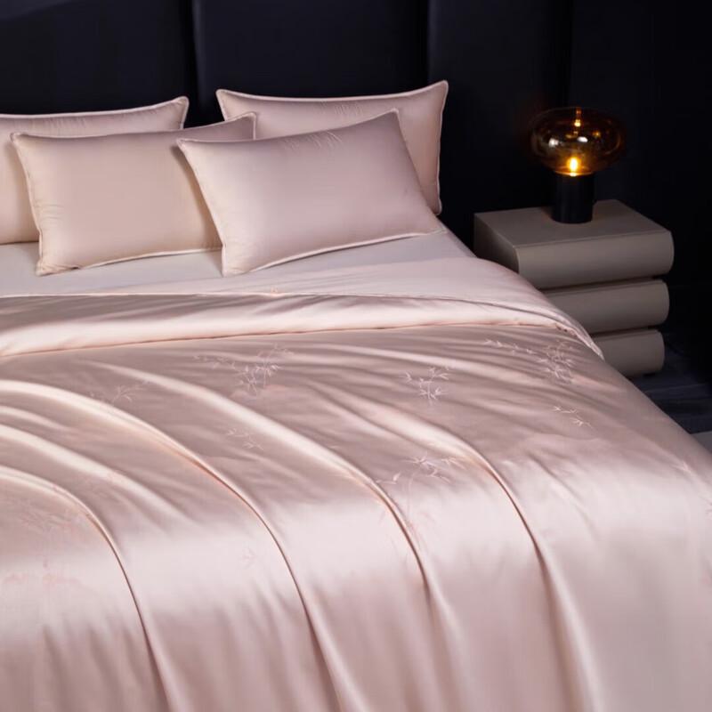 HODO Bamboo Rhythm Mulberry Silk Summer Quilt