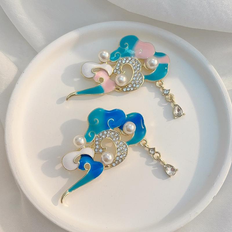 Fashion Exquisite Chinese Style Auspicious Cloud Brooches For Women Clothing Coat Party Accessries Gifts
