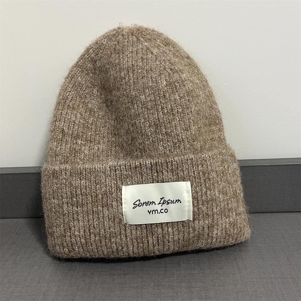 

Маленькая стандартная шерстяная шапка женская теплая простая ретро осенне-зимняя холодостойкая шапка-пуловер корректирует форму лица и делает его маленьким Adult average size хаки