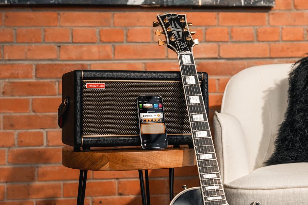 Positive Grid Spark 2 Svart Gitarrförstärkare med Inbyggd Looper, 50W Bluetooth, Idealisk för Hemmaövning, Byt Förstärkare och Effekter via App (Amazon